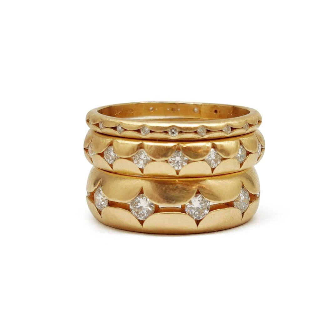 White Diamond Wide Scallop Band, 6mm - Lauren Newton