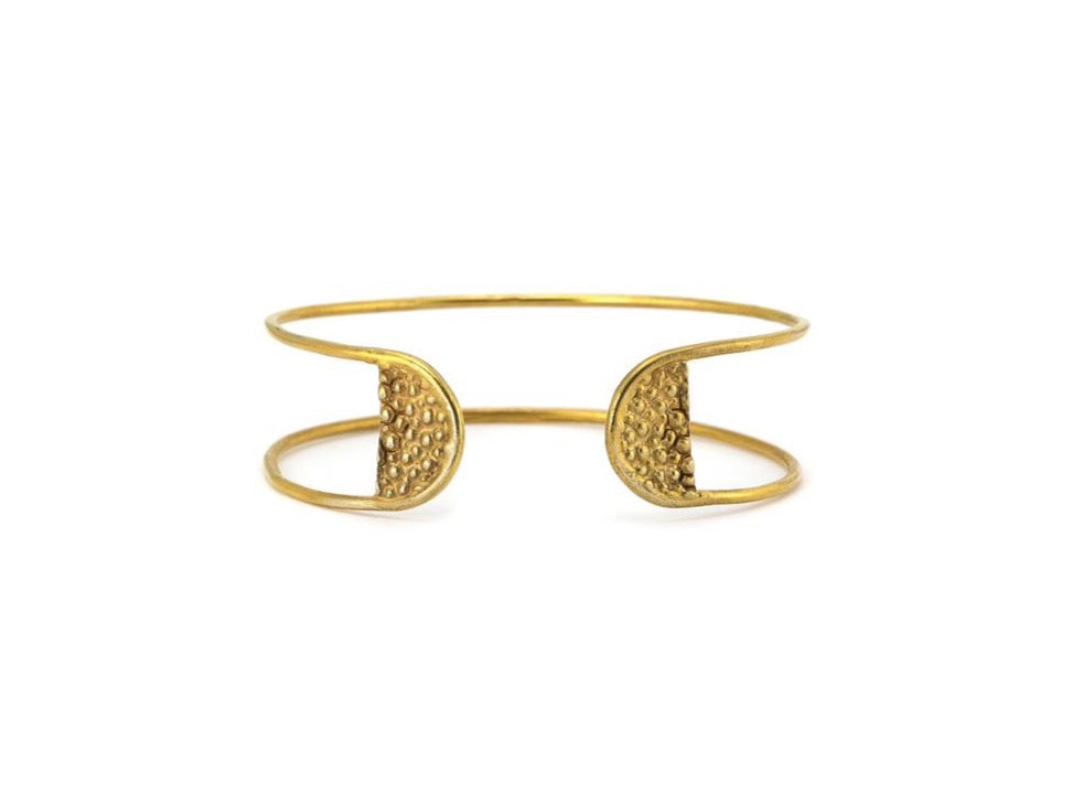 Stingray Tab Cuff - Lauren Newton Jewelry