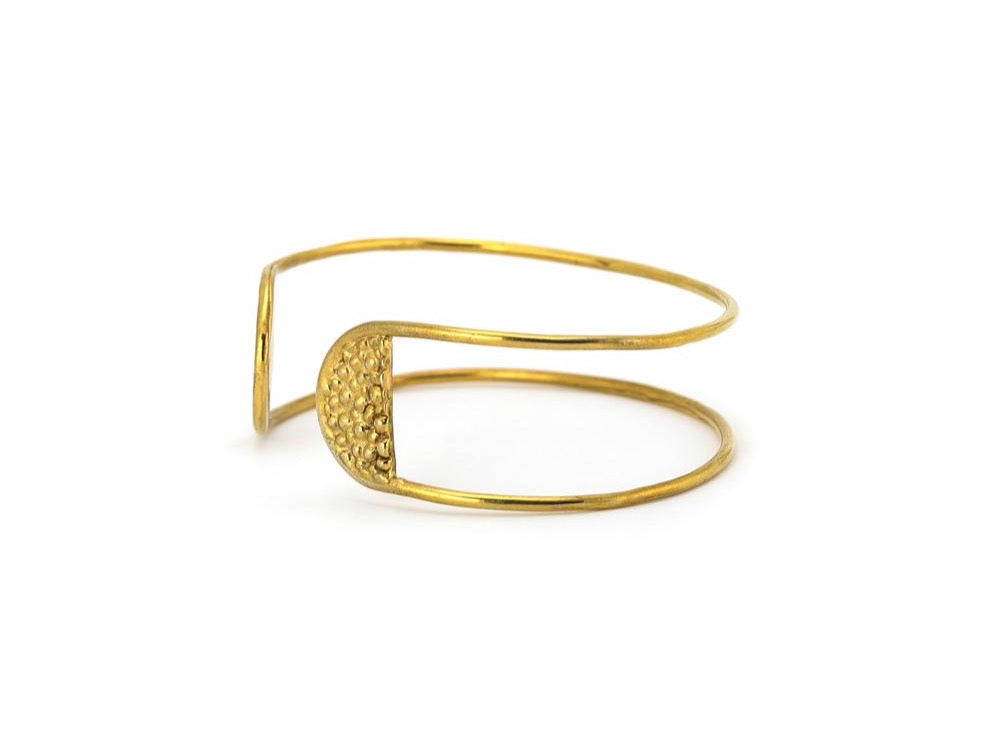Stingray Tab Cuff - Lauren Newton Jewelry